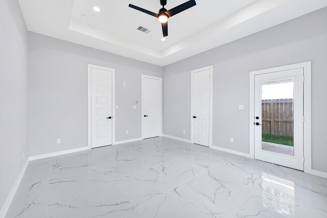 Photo - 90 Burress St