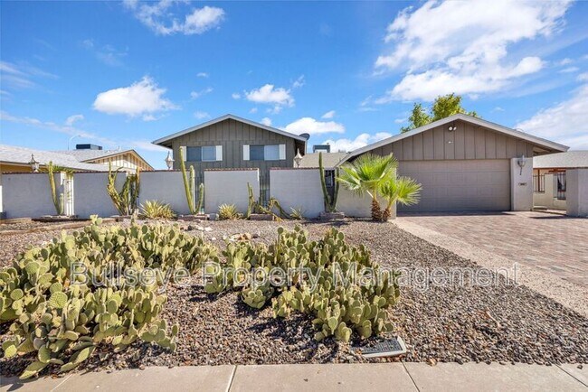 Photo - 1333 E Donner Dr