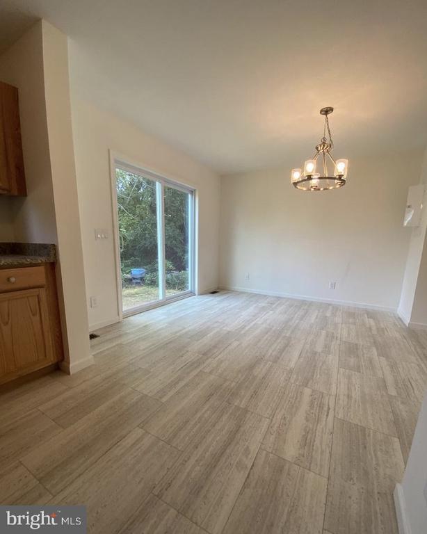 Photo - 277 Bondsville Rd