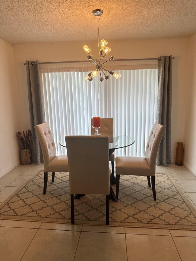 Photo - 4046 NW 19th St Unit 103