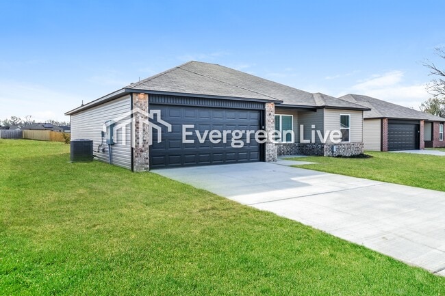 Photo - 44 10 Point Ln