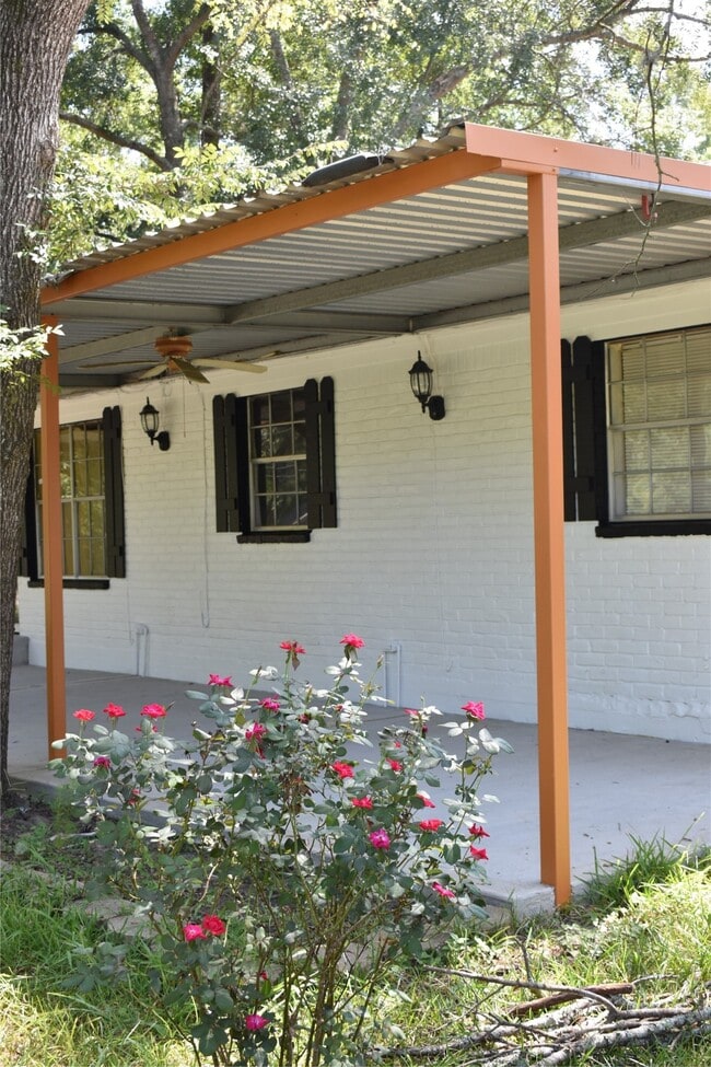 Photo - 302 Arrowhead Dr