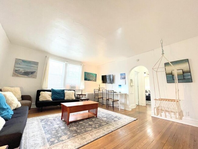 Building Photo - 6649 Berthold Ave Unit 1W Rental