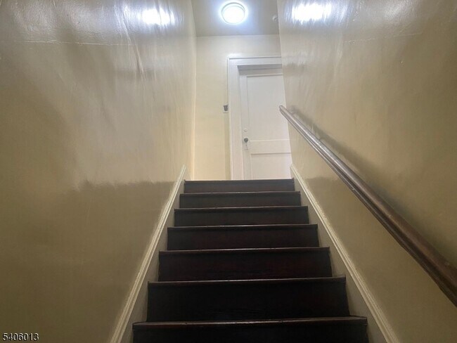 Photo - 133 Willowdale Ave