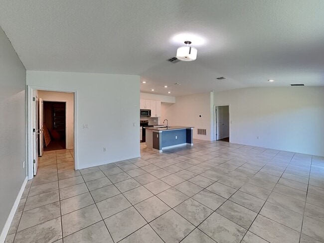 Photo - 1918 Birnham Wood Bnd