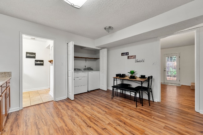 Photo - 5018 Bell Dr SE