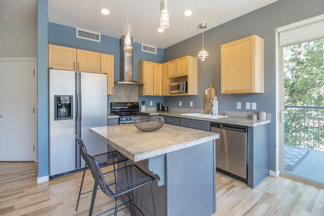 Photo - 1440 Little Raven St Unit 202