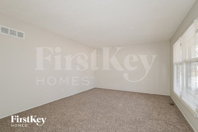 Photo - 1560 Leisure Dr