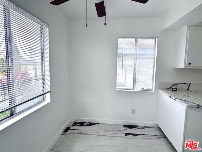 Photo - 1630 W 104th St Unit A