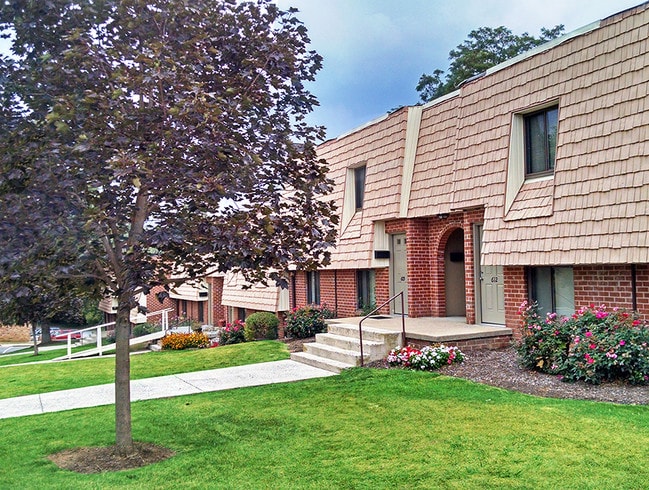 Chateau Terrace Apartments