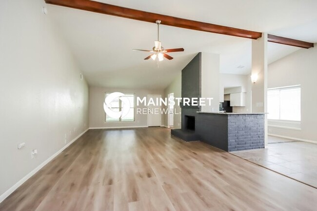 Photo - 3 Bedroom Pet-Friendly Home in Houston, TX with Main Street Renewal