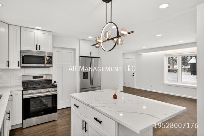 Photo - 10920 Oak Knoll Terrace N Unit Upstairs