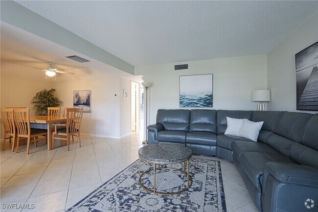 Building Photo - 25740 Hickory Blvd Unit 450 Rental