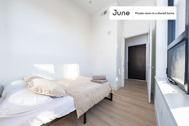 Photo - Room in Shared 4 bed/2 bath home Unidad A