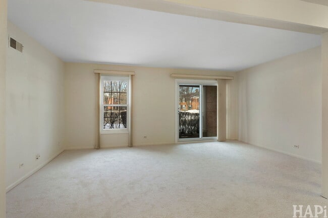 Photo - 591 Shorely Dr