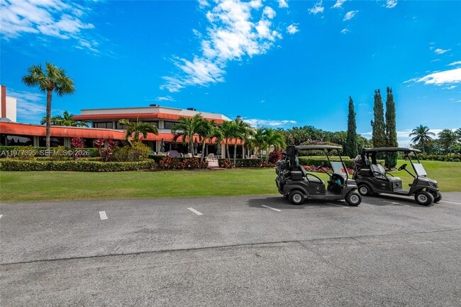 Photo - 681 S Hollybrook Dr Unit 305