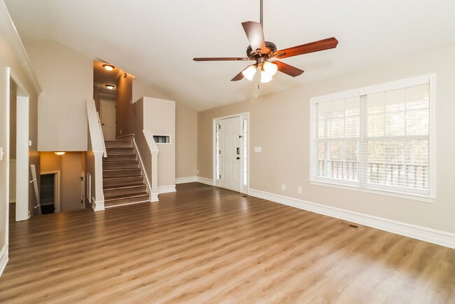 Photo - 3095 Briarfield Ct