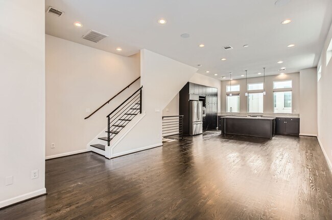 Photo - 126 Pierce St