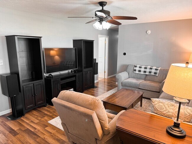 Photo - 3641 Fisher Rd