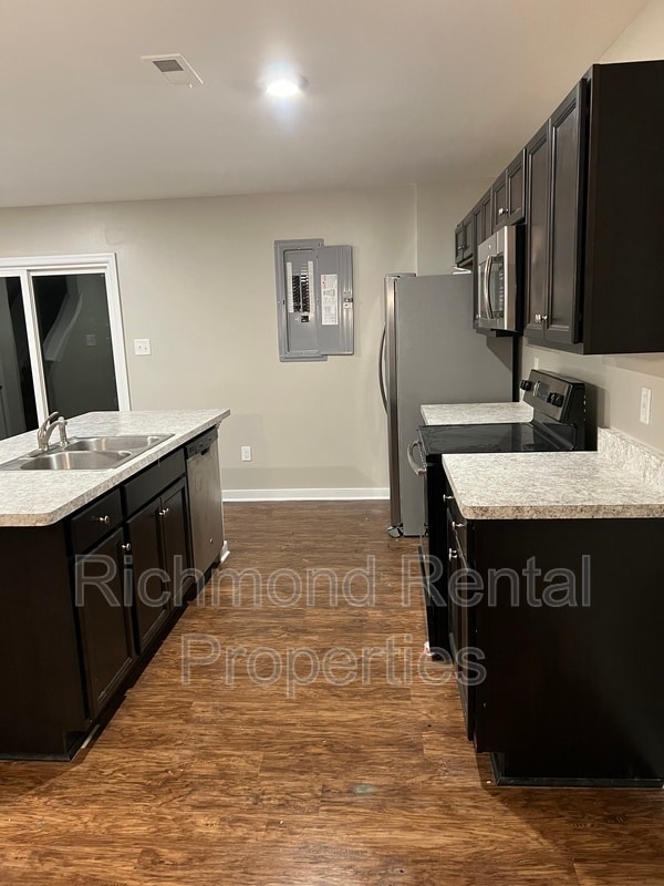 Photo - 1503 Stonewall Manor Dr
