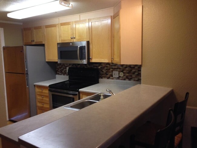 Photo - 336 N Grant St Unidad 336 Grant Street  #304