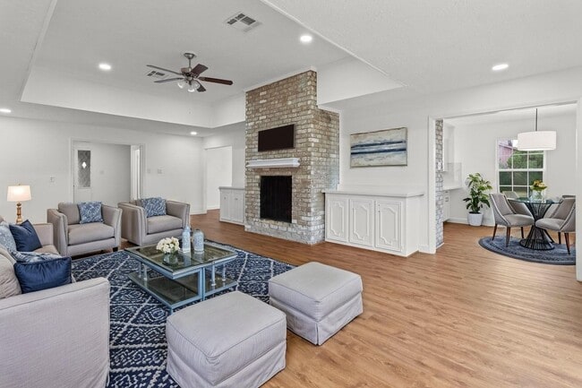 Photo - 10930 Bob White Dr