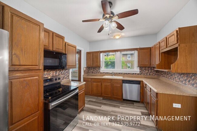 Photo - 617 Wilcox St