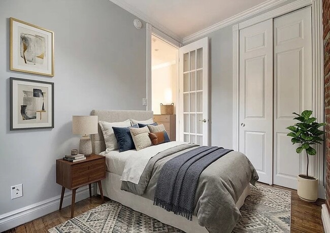 Photo - 221 E 23rd St Unidad 7/8