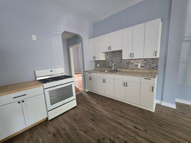 Photo - 4812 Regent St Unit 1