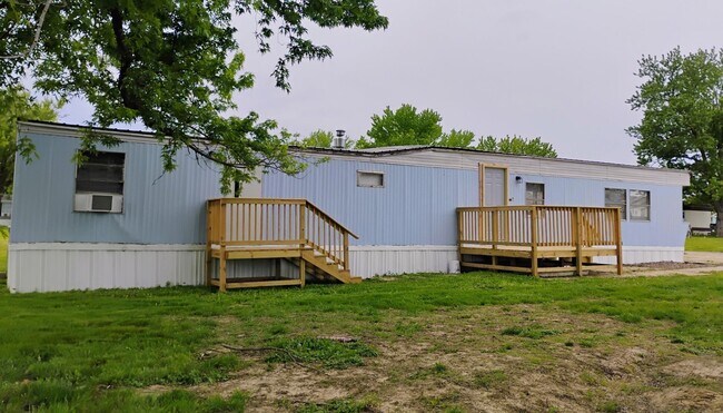Photo - 200 N 28th St