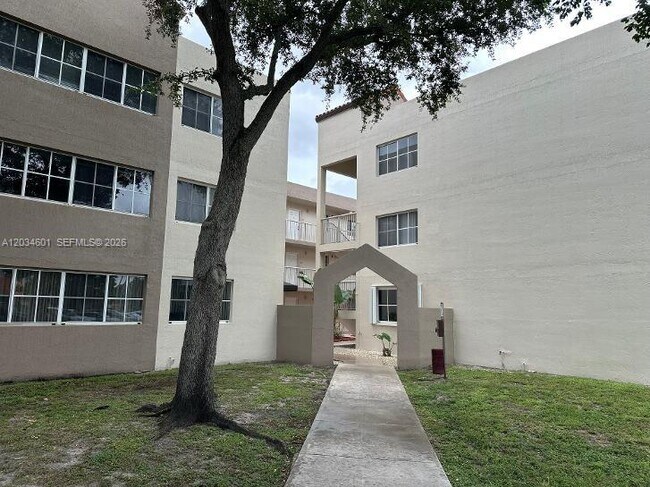 Photo - 6175 NW 186th St Unit 110