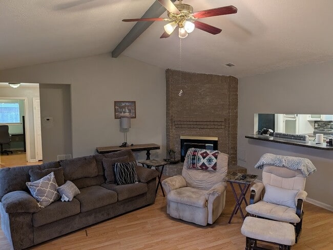 Building Photo - 9830 Thistle Trail Dr