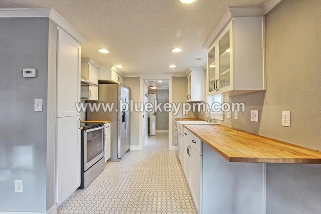 Photo - 2 Bed, 1 Bath Bungalow in Vancouver at 4th Plain Blvd and Franklin Ave