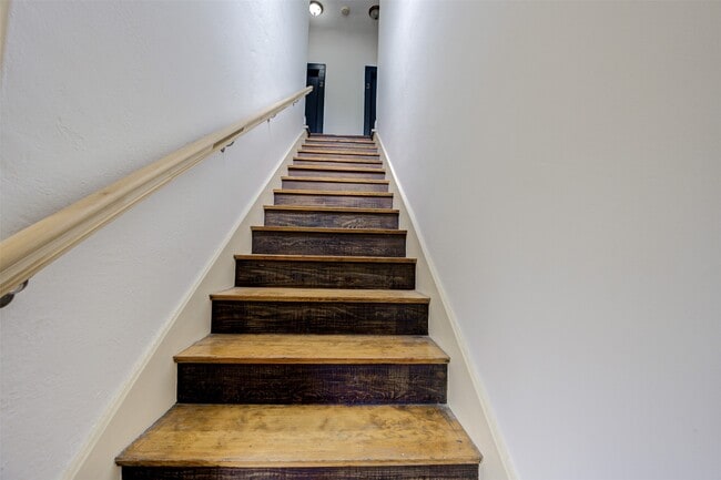 Photo - 1516 Bonnie Brae St Unit 2