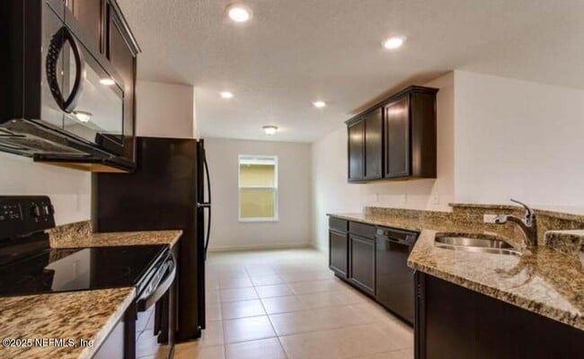 Photo - 8650 Lake George Cir W