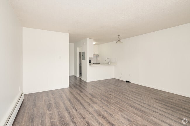 Studio - 533SF