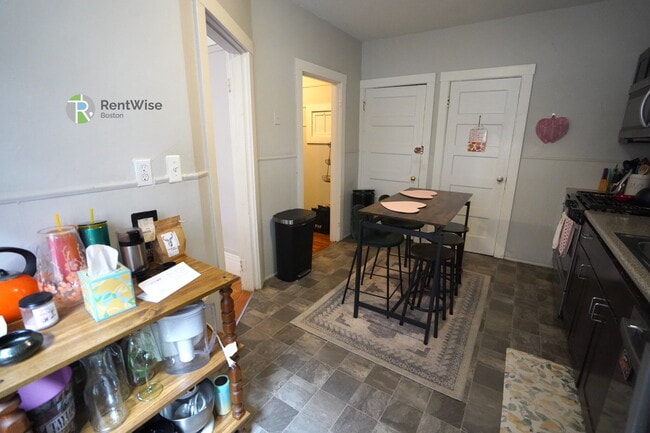 Photo - 218 South St Unit 2