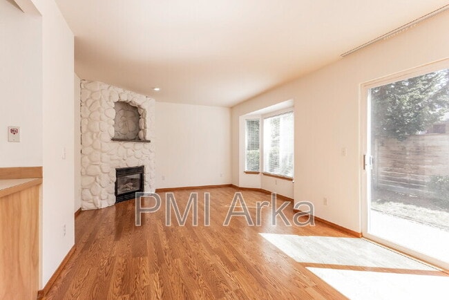 Photo - 10522 SE 264th St