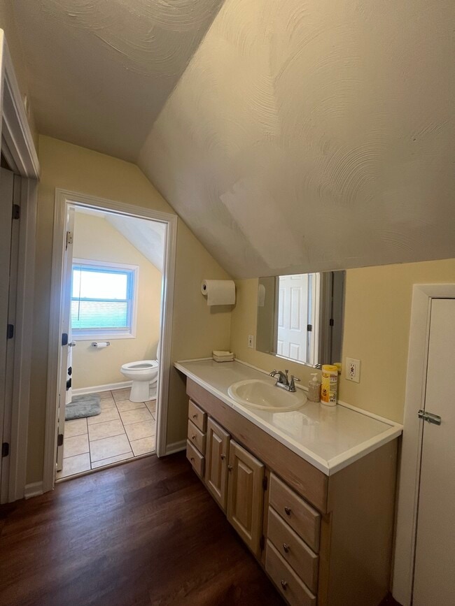 Photo - 9330 S Yates Blvd Unit 3