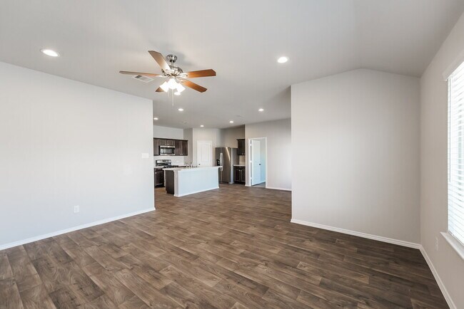 Photo - 21302 Brookwood Cres Dr