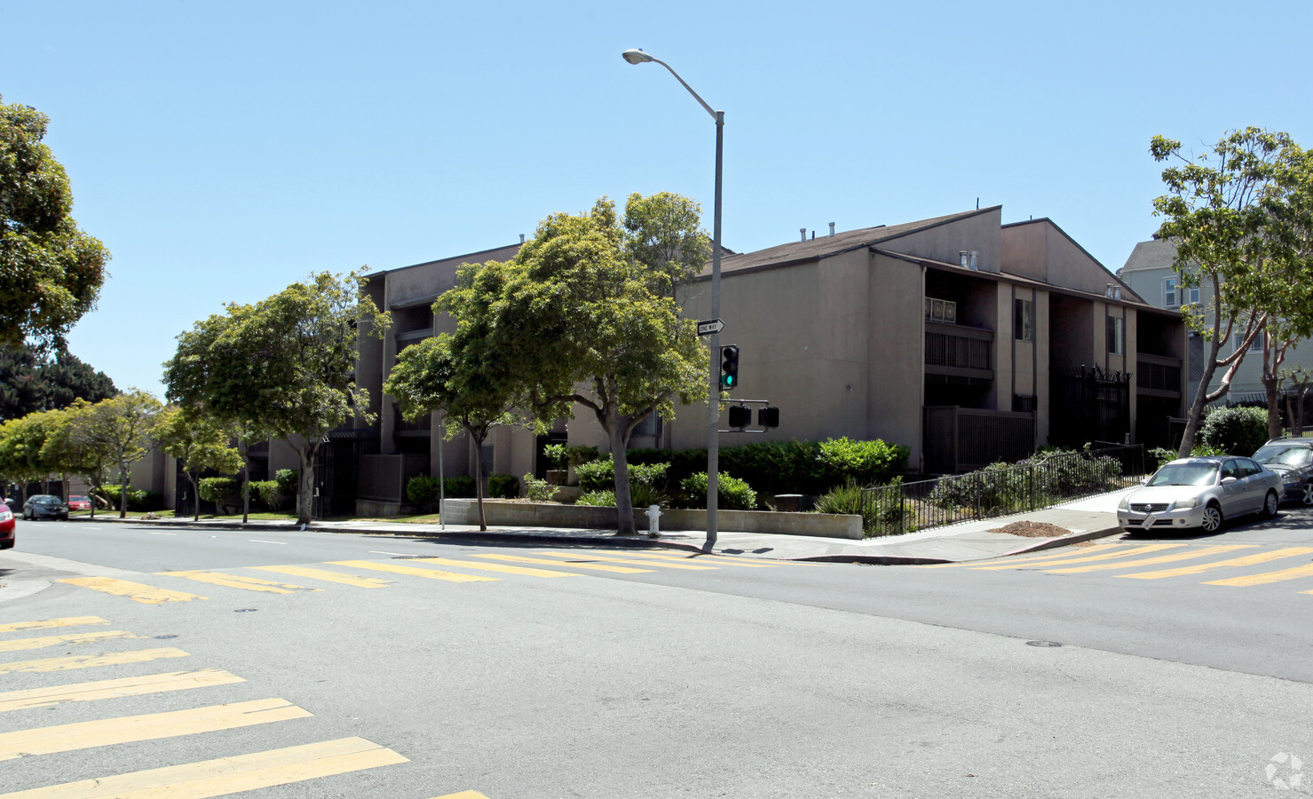 Photo - Laurel Gardens Apartments