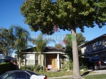 Photo - 3057 N Naomi St