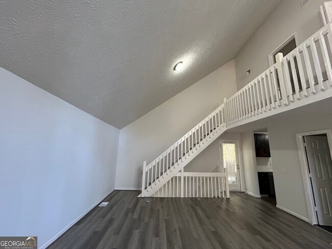 Photo - 4870 Wade Valley Way