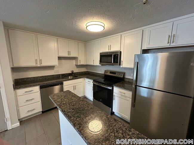 Building Photo - 38-48 Dean St