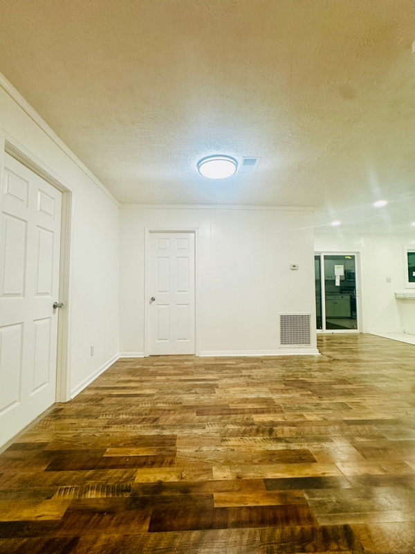 Photo - 2098 Pinecroft Cir