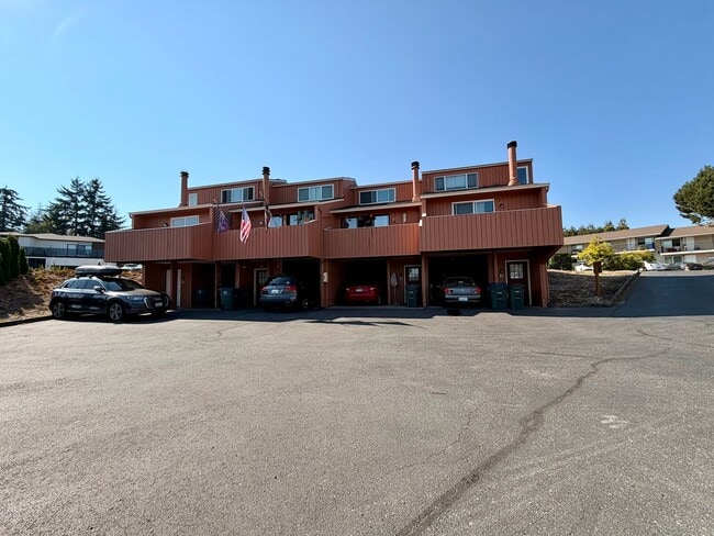Building Photo - 2161 Eastview Pl Unit A
