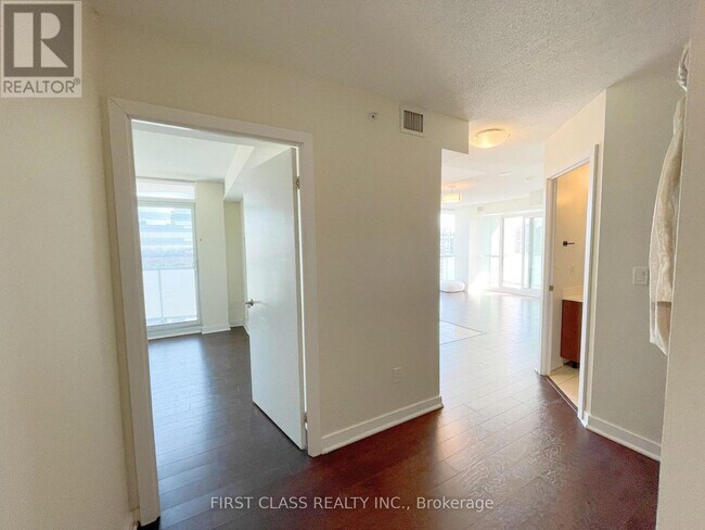 Photo - 5740 Yonge St Unit 2009