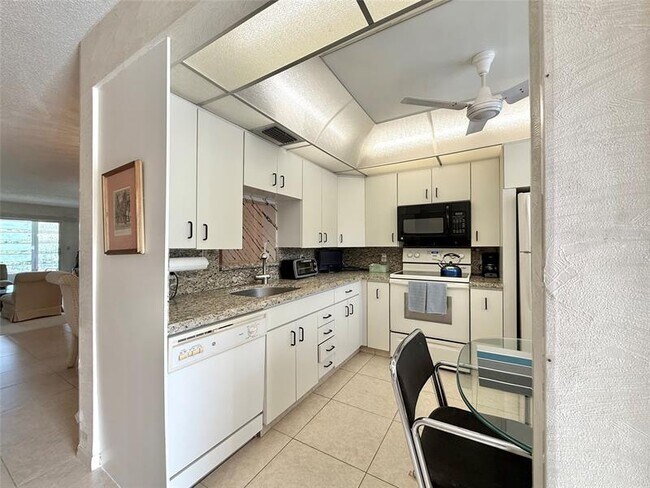 Photo - 2504 Antigua Terrace Unit D2