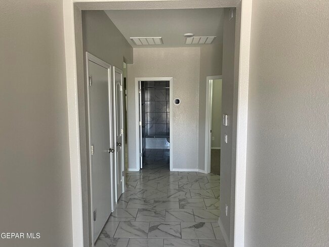 Photo - 1685 Asbury St