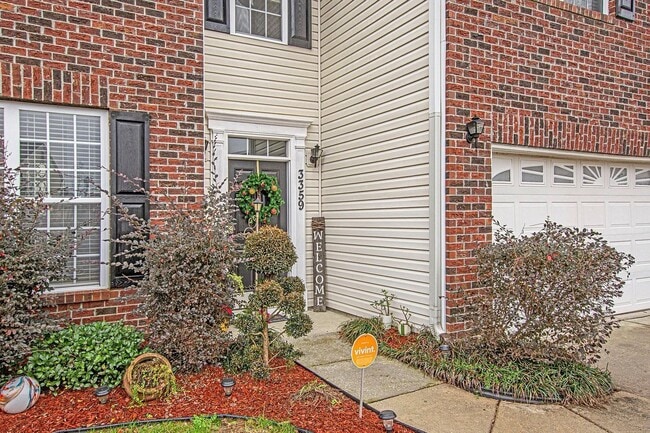 Photo - Comfort, Space & Convenience in Summerville